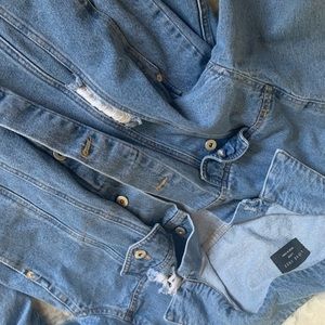 Denim distressed jacket.